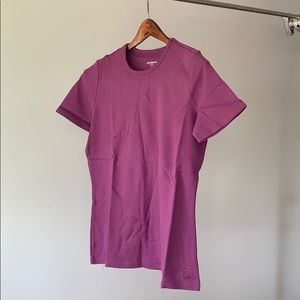 A1. Liz Claiborne NY Essentials T-shirt